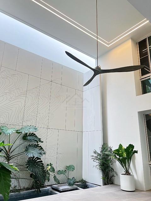 ขาย  ให้เช่าบ้านหรู 3 ชั้น มีลิฟต์ในบ้าน 4 ห้องนอน โครงการ VIVE เอกมัย-รามอินทรา ซอยโยธินพัฒนา 3 เลียบด่วน 3