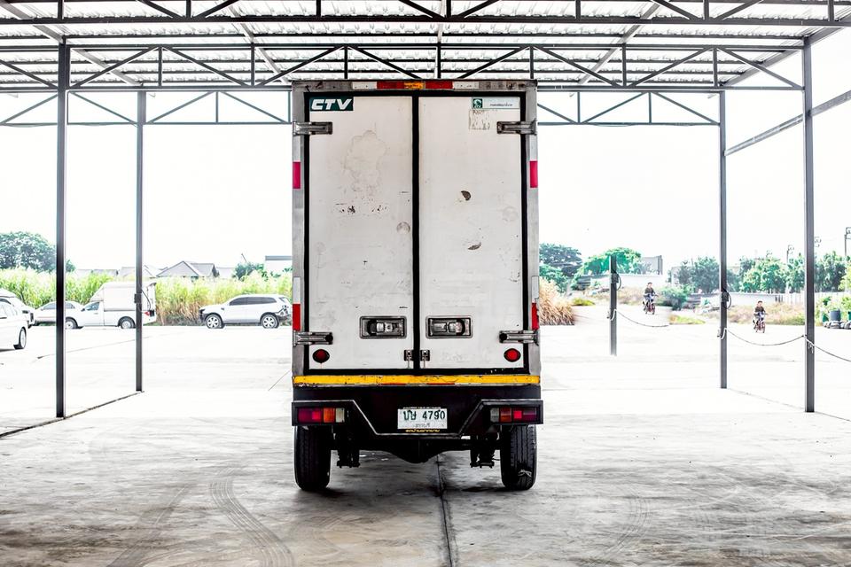 Toyota Revo 2.4 ENTRY STANDARD CAB ตู้เย็น สี ขาว เกียร์ธรรมดา ปี 2021 6