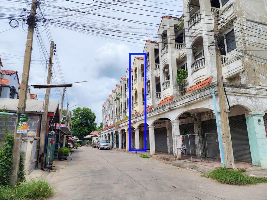 อาคารพานิชย์ 3 ชั้น ติดถนนมิตรภาพสระบุรี อ. แก่งคอย ราคาถูกมากที่สุด ซื้อแล้วได้กำไร 5