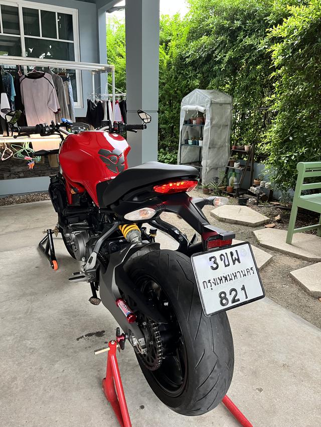 Ducati Monster 821  1