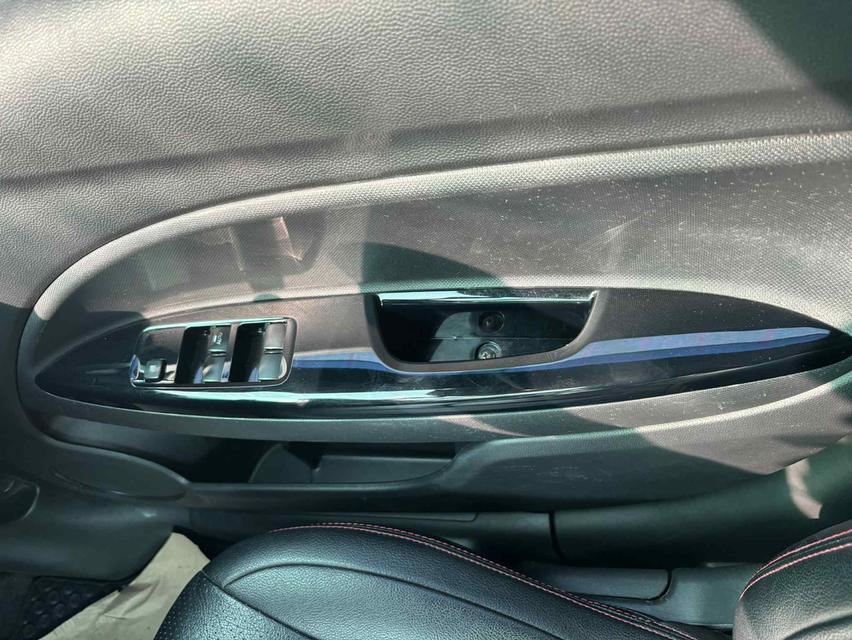 Mitsubishi Attrage ปี 2015 ยกให้ฟรี!! เอาไปผ่อนต่อ🚨หาคนเปลี่ยนสัญญาผ่อนรถต่อ 9