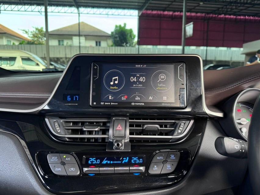 Toyota CHR 1.8Hybrid ปี18 8