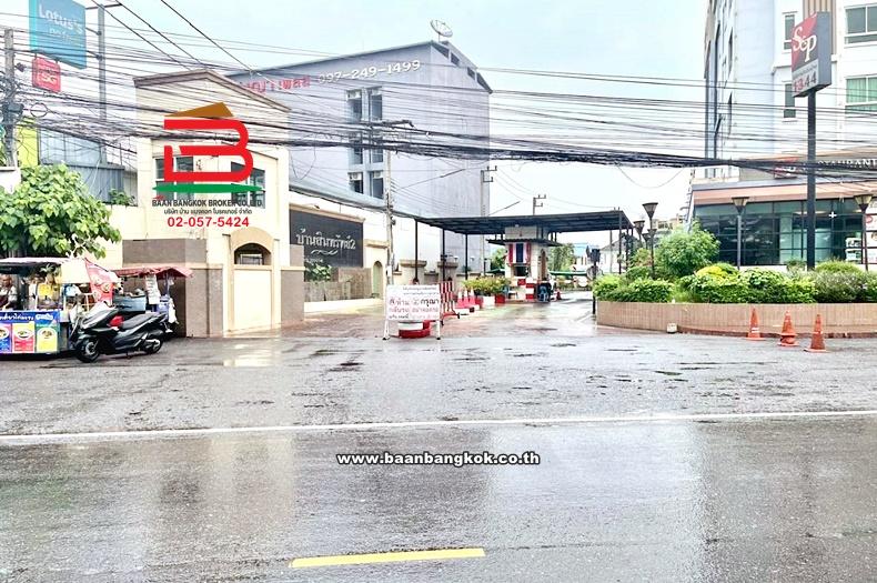 บ้านเดี่ยว เนื้อที่ 42.1 ตรว. หมู่บ้านสินทรัพย์ 2 ใกล้โลตัสคลอง 4เขตธัญบุรี ปทุมธานี 12