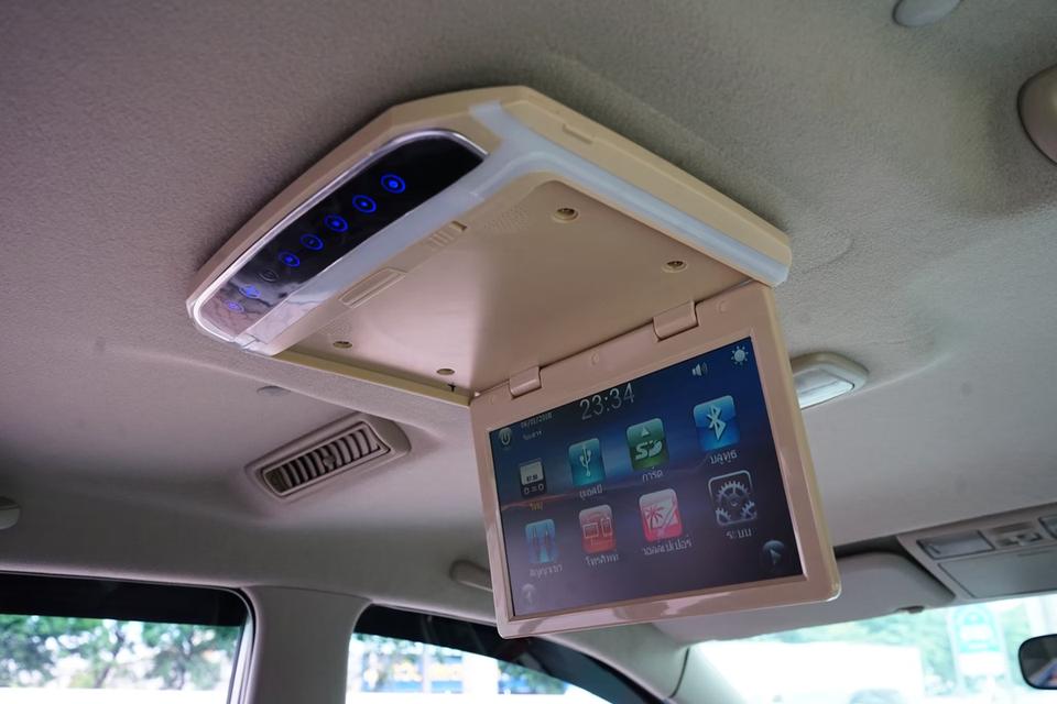 2012 TOYOTA INNOVA G 12