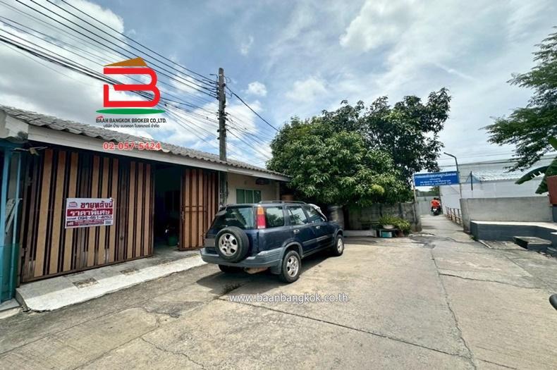  ทาวน์เฮาส์ หมู่บ้าน อัมพรเพลส 2 สุขาภิบาล 5 เนื้อที่ 37.5 ตารางวา สุขาภิบาล 5 ซอย 41, ใกล้ตลาดออเงิน แขวงท่าแร้ง เขตบางเขน กรุงเทพมหานคร 1