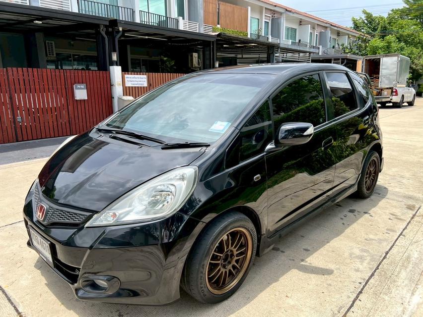 #เทรนด์วันนี้้ Honda Jazz GE 1.5V ปีจด 2014🚩ราคา 169,000บาท ขายสดเกียร์ออโต้ เครื่องเบนซิน 1500 CC รถสวยสีดำเงาๆ จัดทรงล้อแม็กขอบ15 รูปที่ 9