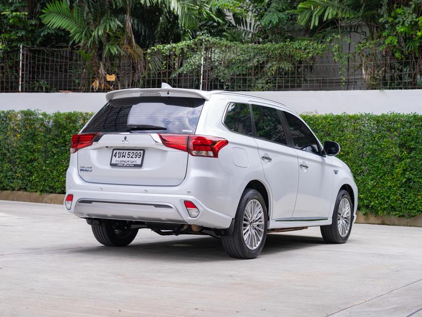 MITSUBISHI OUTLANDER PHEV 2.4 GT PREMIUM 4WD 2021 รูปที่ 5