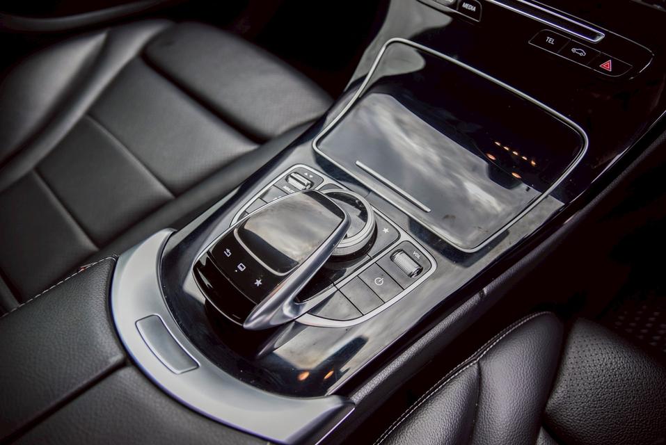 รหัสรถ CBL9252 Mercedes-Benz C200 2.0 Avantgard [W205] AT 2015 18