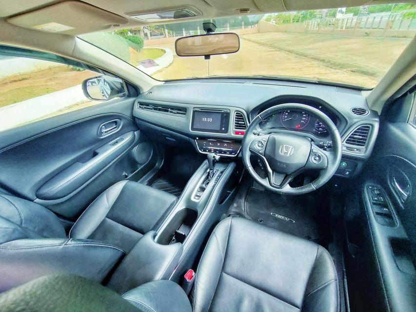 Honda HR-V 1.8 E ปี 2015 รถสวย ไมล์น้อย รถศูนย์ฮอนด้าขายเอง 3