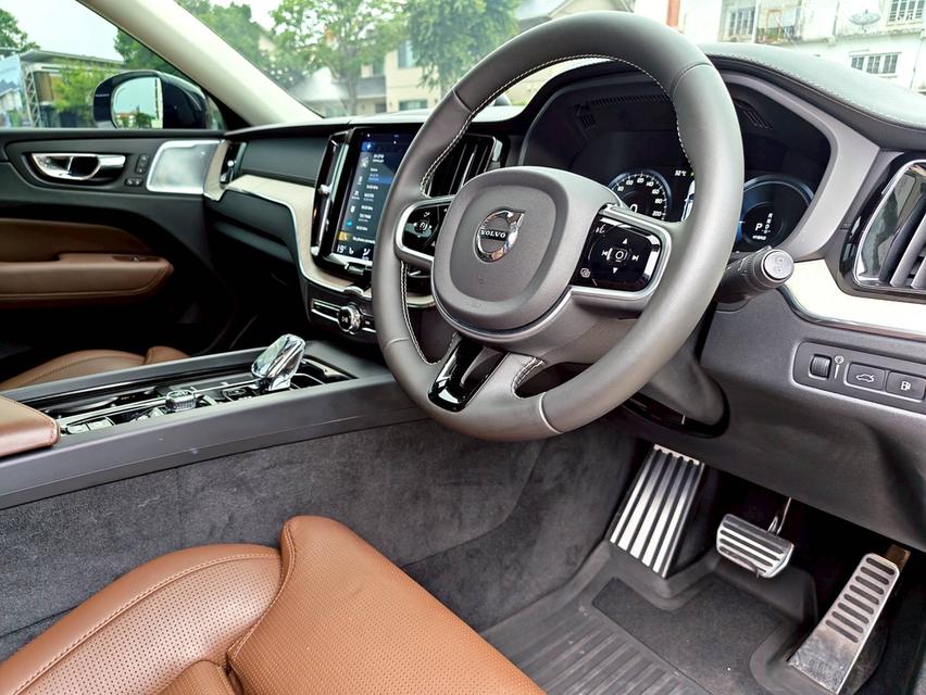 ทุกชีวิตปลอดภัยใน Volvo 31,xxx km!! มือเดียว Top Inscription น้องๆป้ายแดงครับ 😁😁 New Arrival!!♥️ Volvo XC 60 2.0 Inscription 2020 Top รูปที่ 7