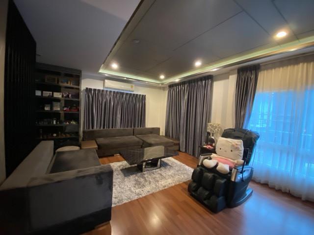 ขายบ้านเดี่ยว 3 ชั้น หมู่บ้าน Casa Grand สุขาภิบาล 5 เนื้อที่ 75 ตร.วา หลังใหญ่แปลงมุม บ้านตกแต่งเฟอร์นิเจอร์ครบพร้อมอยู่  ใกล้ทางด่วนสุขาภิบาล5  4