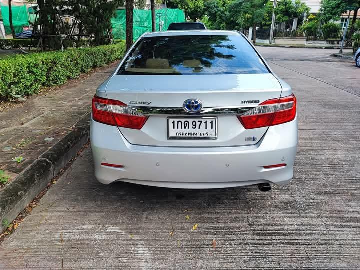 Toyota Camry ปี 2012 สีเทา 5