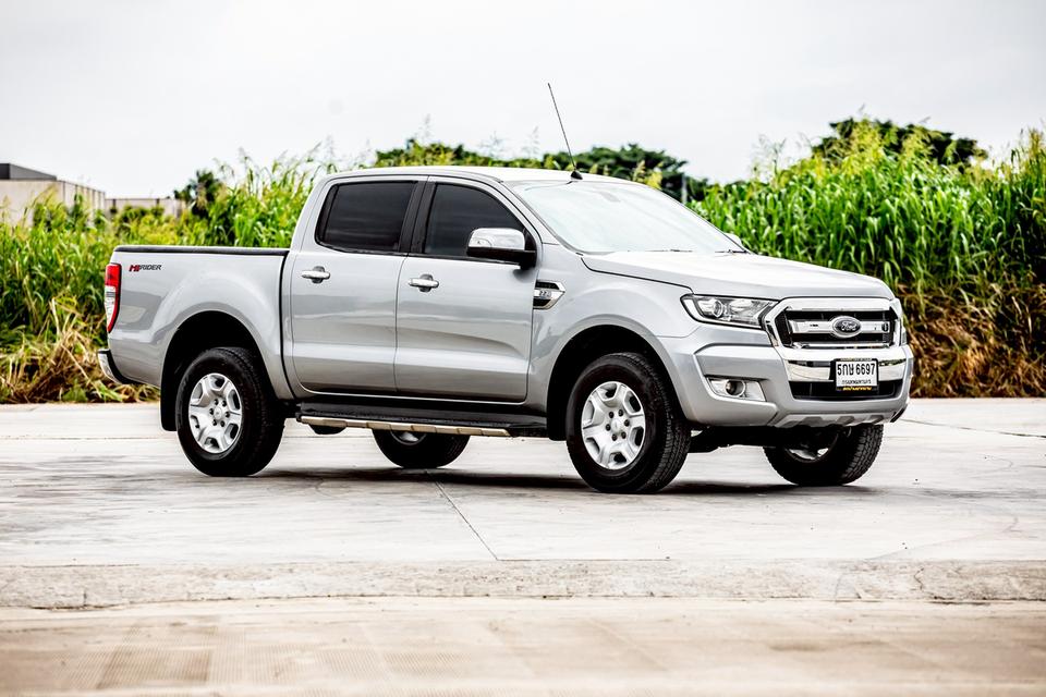 Ford Ranger 2.2 XLT Hi-Lander Double Cab เกียร์ AT ปี 2017 สีเทา สภาพดีมากๆ