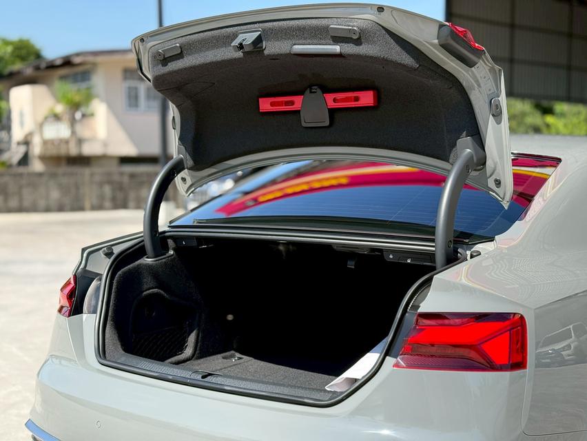 Audi A5 2.0Coupe 40Tfsi s line ปี22 17