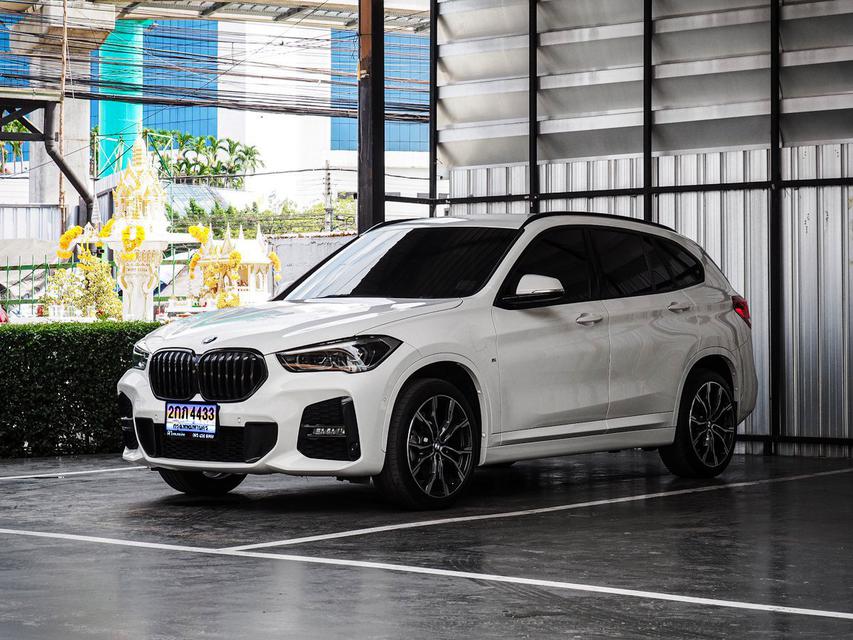 2022 BMW X1 2.0 sDrive20d M Sport SUV รถบ้านแท้ 3