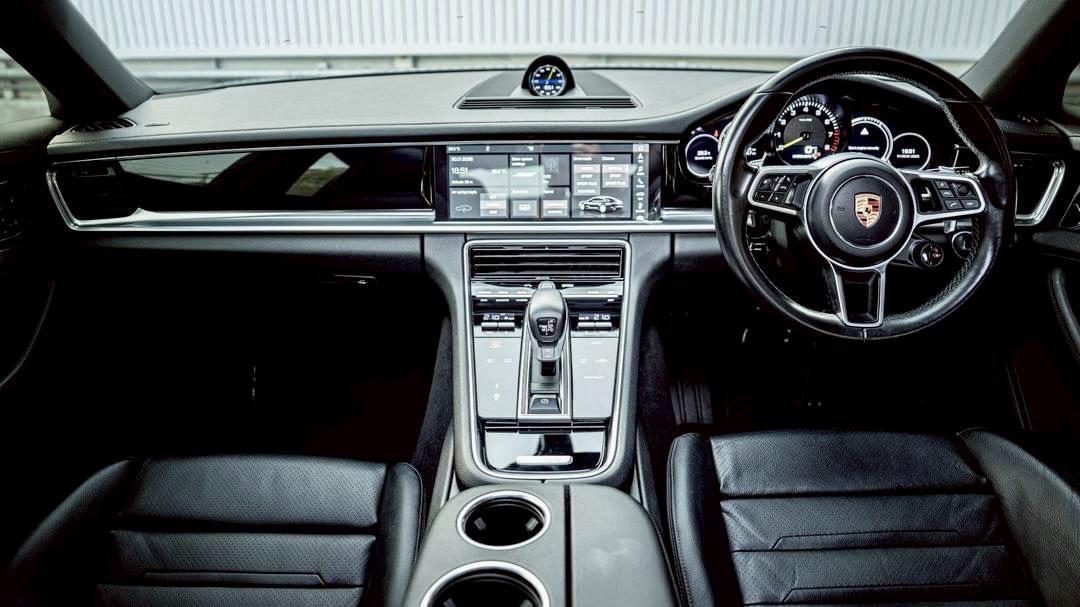 Porsche Panamera 4 E-Hybrid รูปที่ 3
