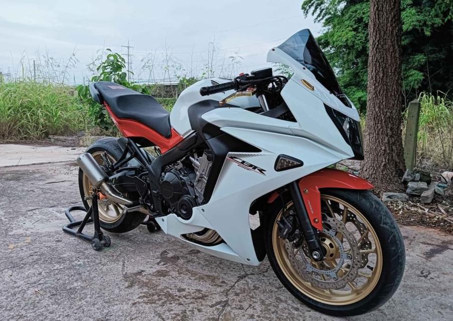 Honda CBR 650 ปี 2014 มือสอง 2