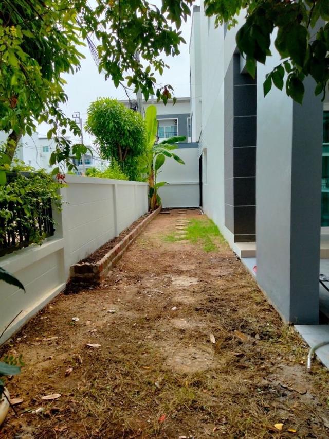 ✨🏡 ลด 900,000 บาท! หมู่บ้านเดอะริคโค้ ทาวน์ วัชรพล บ้านหลังมุม 3 ชั้น รีโนเวทใหม่ ย่านวัชรพล–บางเขน 🏡✨ 4