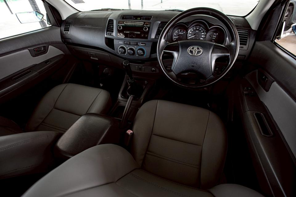 Toyota Vigo Champ SmartCab 2.5E ดีเซล เกียร์ธรรมดา ปี 2014 สีขาว 16