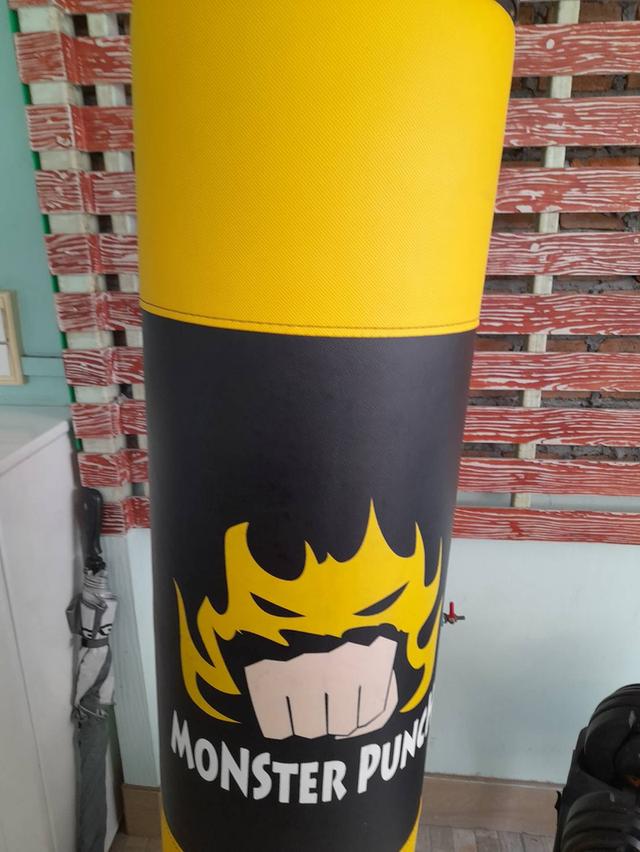 กระสอบทรายแบบตั้งพื้น ซุปเปอร์พรีเมี่ยม รุ่นใหญ่ MonsterPunch แถมนวมพรีเมี่ยม