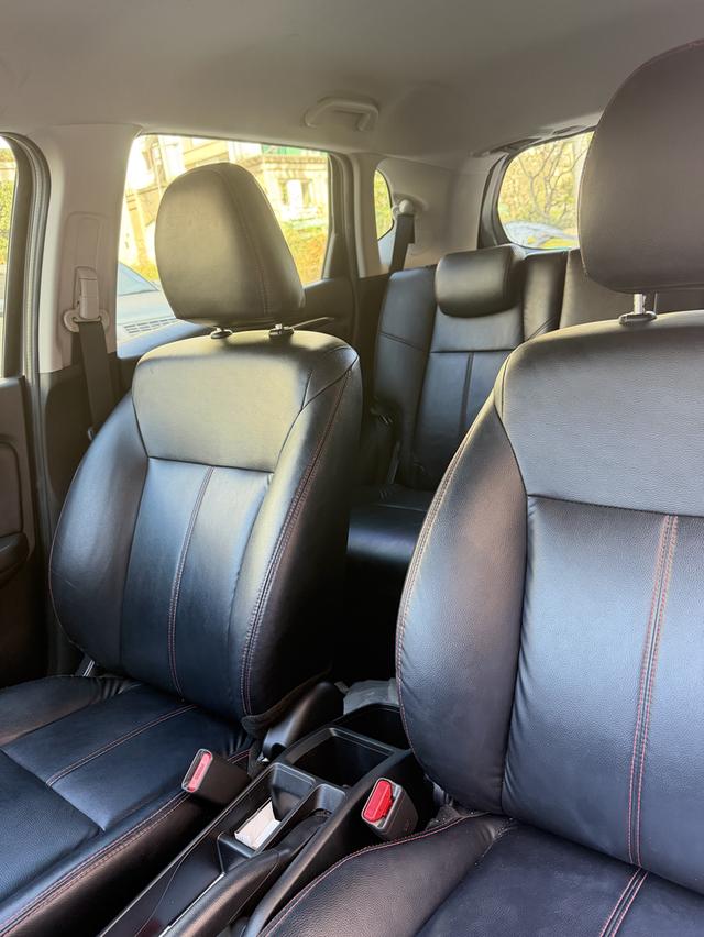 Honda JAZZ ปี2019รถบ้านเจ้าของขายเอง ไมล์เพียง74445โล เข้าศูนย์ตลอด 370000 รูปที่ 5