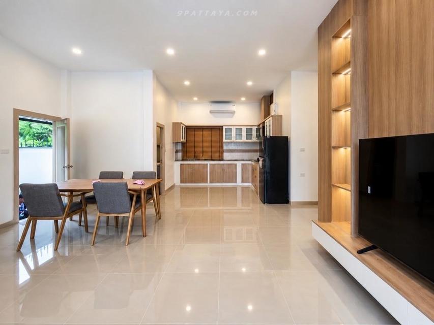 For Sale — Newly Renovated Pool Villa near Mabprachan Lake, PattayaBeautiful newly renovated single-storey pool villa in a rare prime location 5