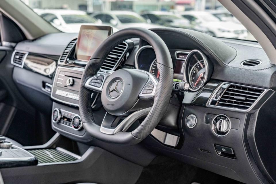 รหัสรถ NP2220 BENZ GLE500e AMG 2018 15