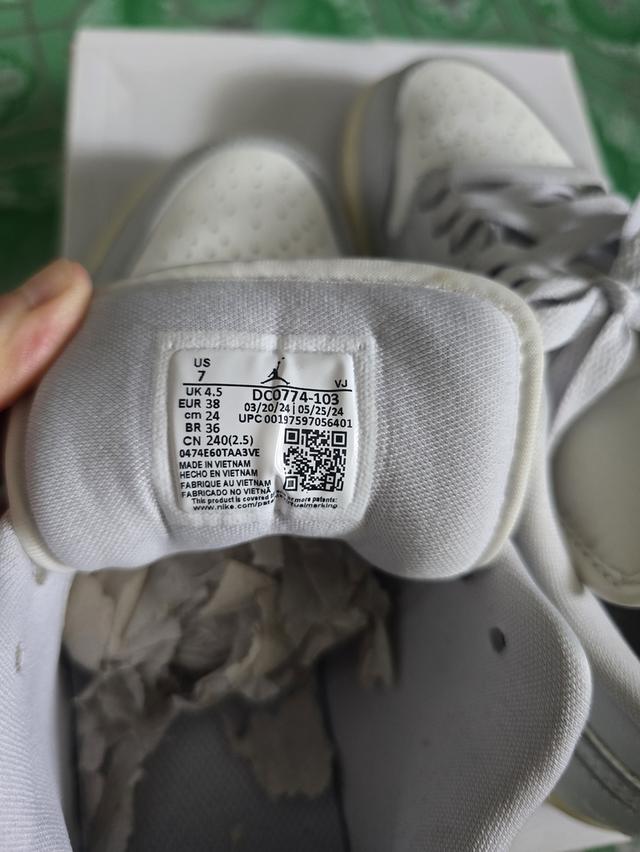 รองเท้า ไนกี้ Air jordan 1 low สีเทาขาว 2