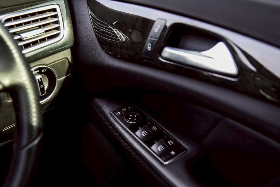 Mercedes-Benz CLS250 Avantgarde CDI Coupe W218 AT 2014 ไมล์ 55,000 km. 13