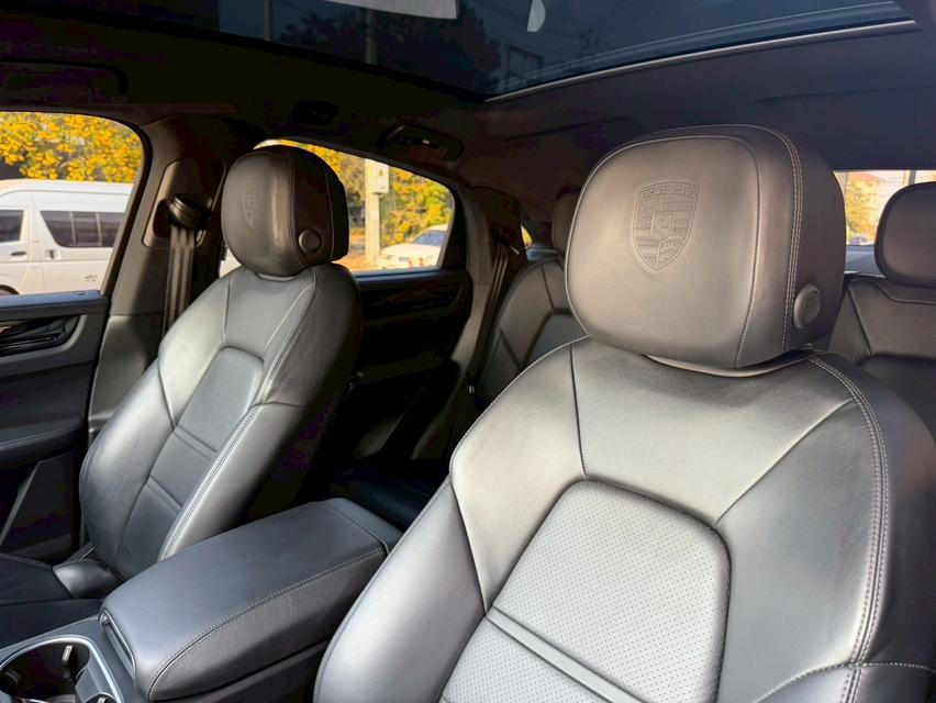 รหัสรถ KPV4781 2021 Porsche Cayenne S E-Hybrid Coupe สี Lava Orange รูปที่ 13