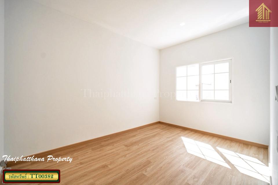 โกลเด้น ทาวน์ บางนา-สวนหลวง 12