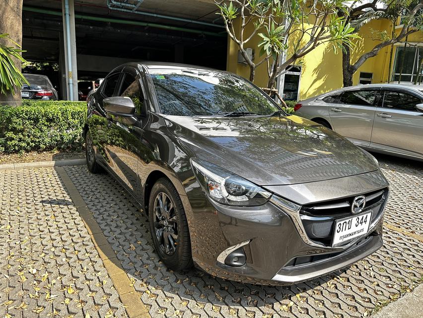 ขายรถยนต์มือสอง Mazda 2 สีน้ำตาล รุ่น High Connect เจ้าของขายเองค่ะ