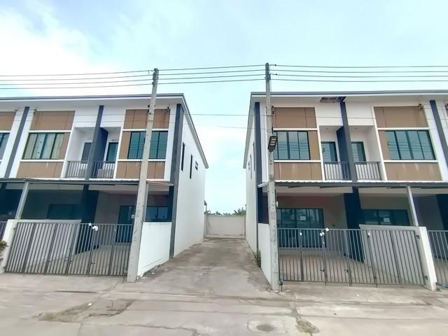 บ้านใหม่มือ 1 สไตล์โมเดิร์น พร้อมอยู่ ธัญบุรี คลอง 8 2