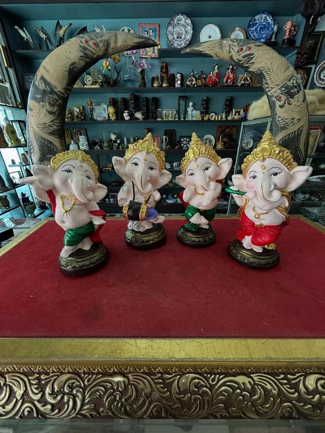 พระพิศเนศปรางต่าง เนื้อปูน