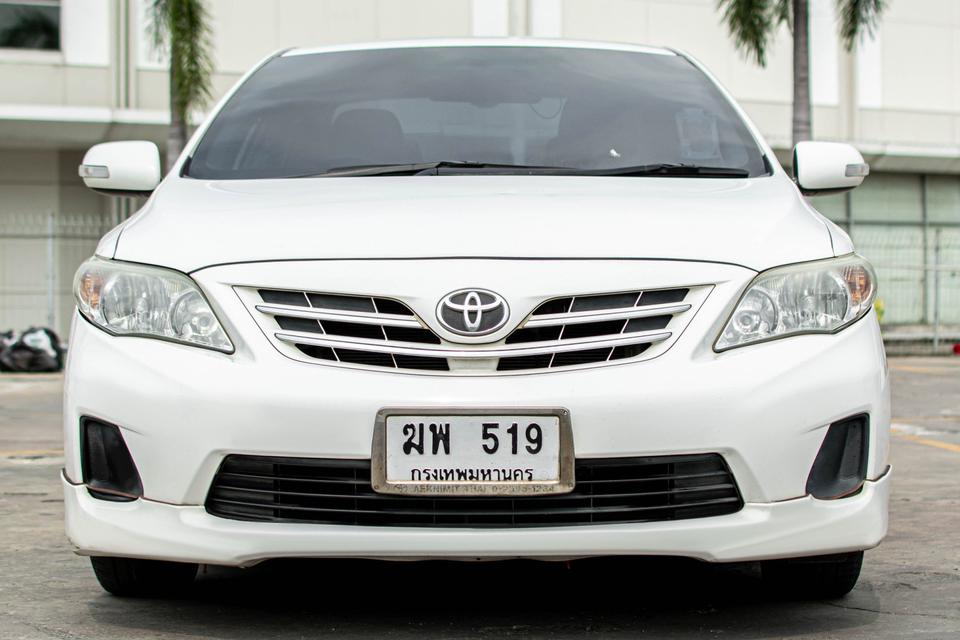ปี 2012 Toyota Altis 1.6 E DUAL VVT-i  AT สีขาว 2