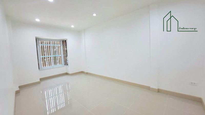 ทาวน์เฮาส์ 2 ชั้น หมู่บ้านบัวทองธานี บางบัวทอง ใกล้ตลาด สมบัติบุรี  11