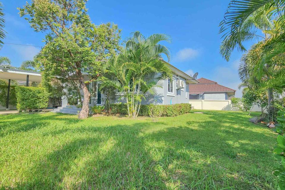 Single-Story Home in a Serene Gated Community 9