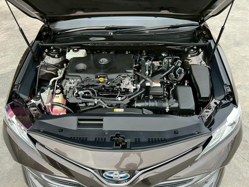 ปี 2019 TOYOTA CAMRY, 2.5 HVโฉม ปี18-24 สีน้ำตาล เบนชิน+ไฮบริดมือเดียวป้ายแดง 17