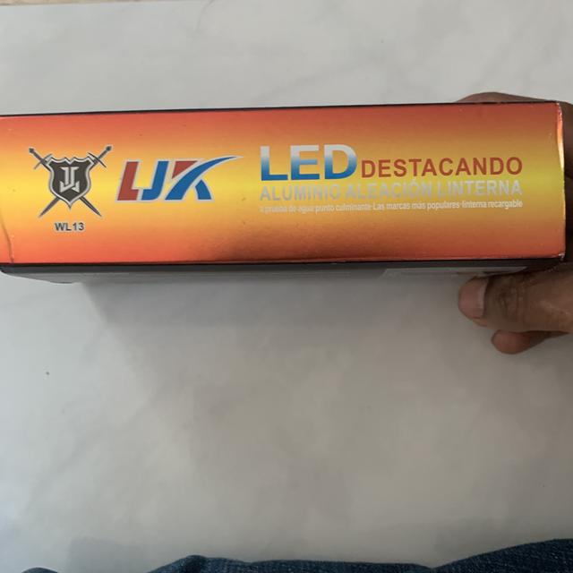 ไฟฉาย สำหรับเดินป่า หรือใช้ฉุนเฉิน 2