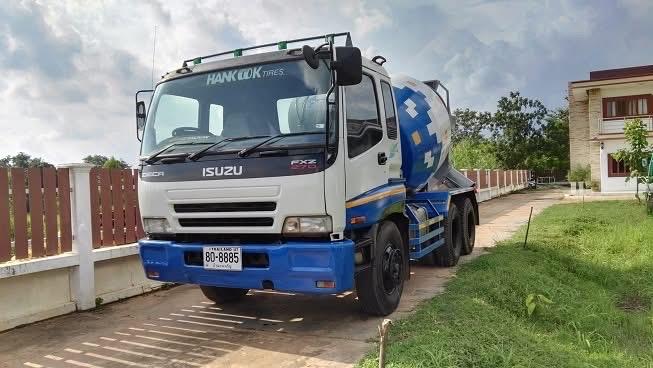 รถโม่ผสมปูน ISUZU