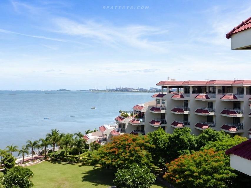 For Rent — Beachfront Sea View Condo at Bay View Resort PattayaBeachfront condo for rent at Bay View Resort Pattaya, located near Krating Lai Beach. 2