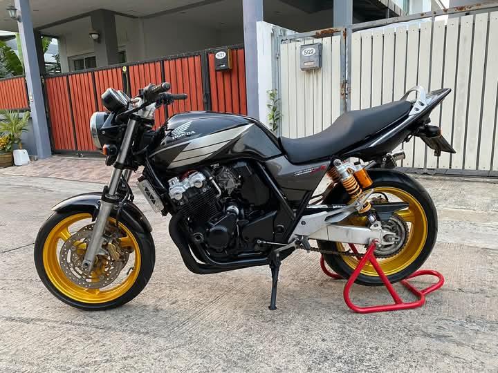 Honda CB400 VTEC3 2