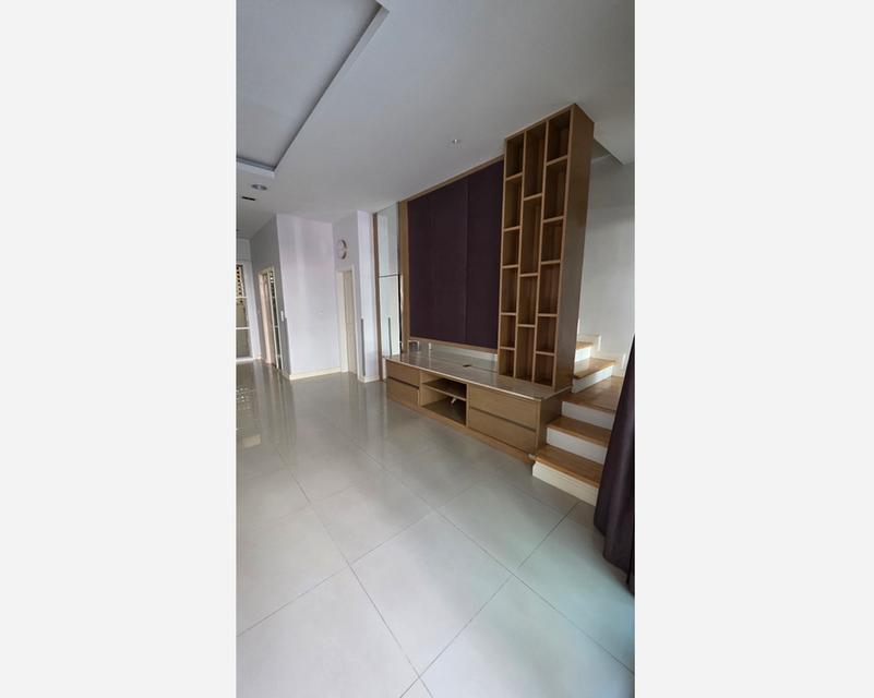 บ้านกลางเมือง เอสเซ้นส์ พระราม 9-ลาดพร้าว ทาวน์โฮม 3 ชั้น 22 ตร.วา 3 นอน 3 น้ำ ใกล้ MRT ลาดพร้าว 71 3