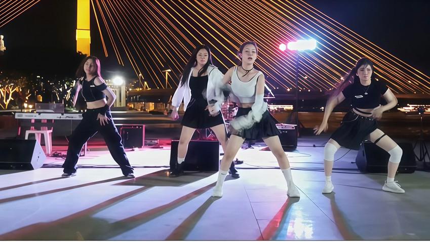 รับสอนเต้นทุกประเภท ที่ Fin Music School