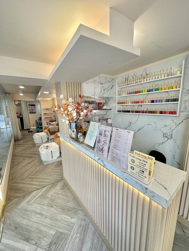 เซ้งร้านทำเล็บทองหล่อ 600,000 บาท แถมฟรี ทุกรายการของใช้ภายในร้าน พร้อมช่างประจำ 3คน