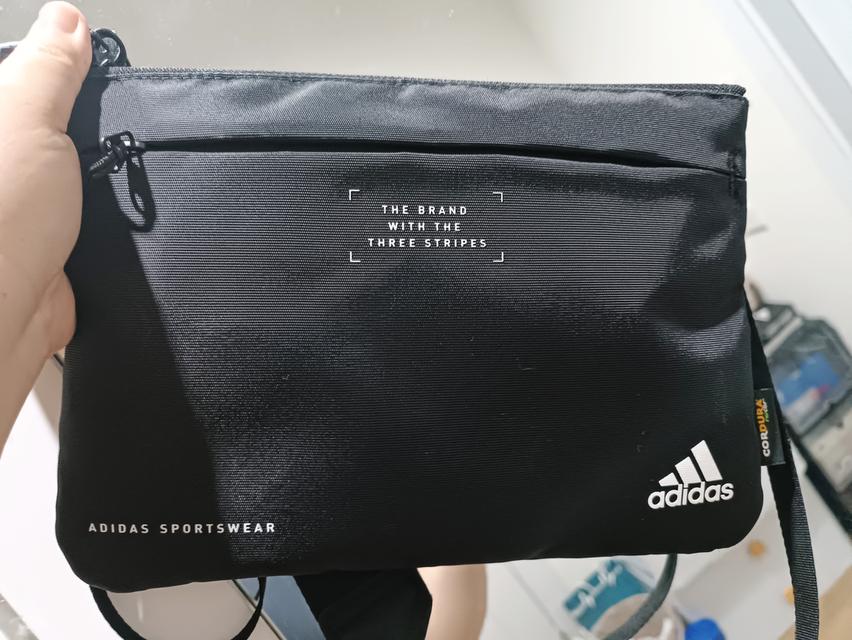 กระเป๋าสะพาย Adidass จาก shop