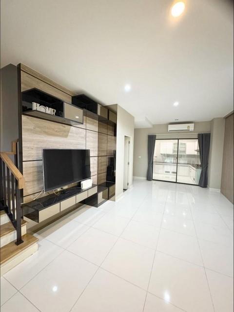 ขาย ทาวน์โฮม 3 ชั้น บ้านกลางเมือง ลาดพร้าว-เสรีไทย 52 เหมาะซื้ออยู่อาศัย 6