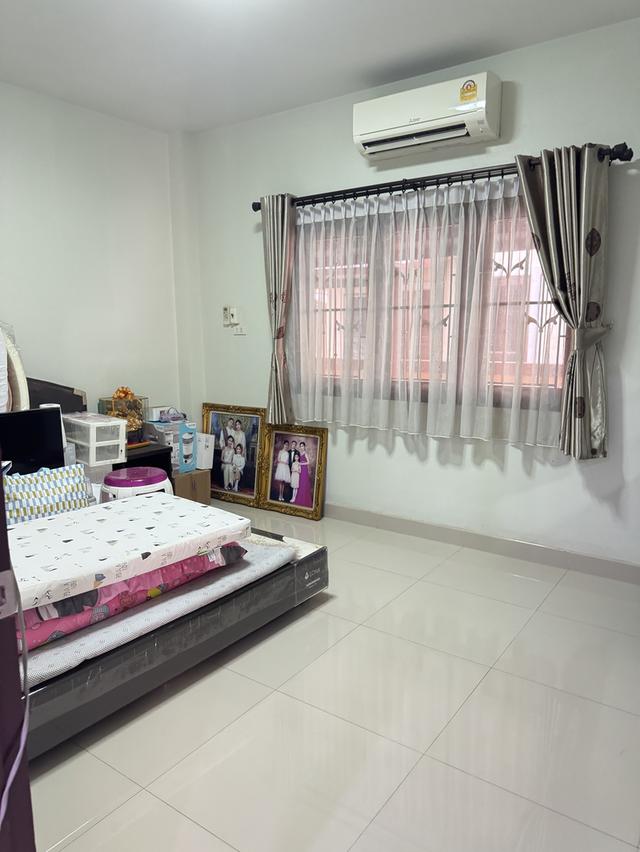 บ้านเดี่ยว  2  ชั้น 5 ห้องนอน 3 ห้องน้ำ 18