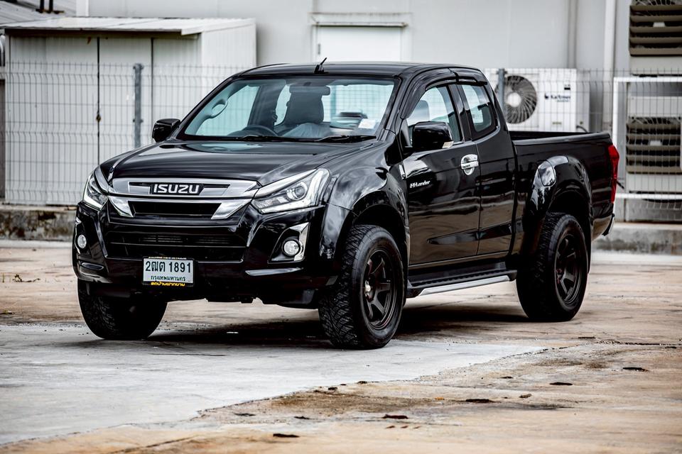 ISUZU D-MAX Hi-lander Cab 1.9 Ddi L ปี 2018 สีดำ มือเดียวป้ายแดง