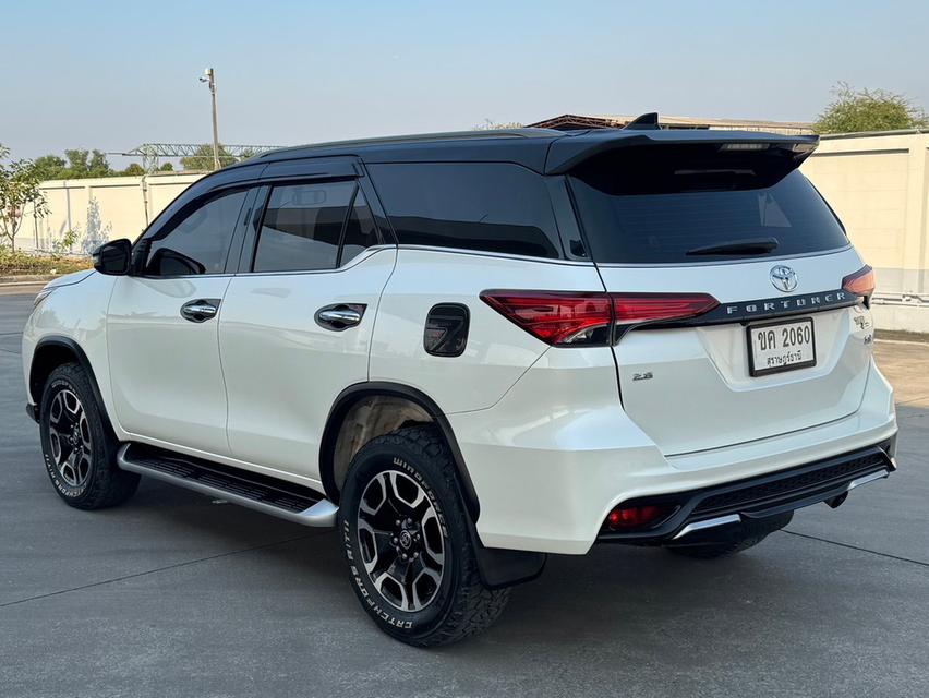 ขาย Toyota Fortuner 2.8TRD 4wd ปี20 5